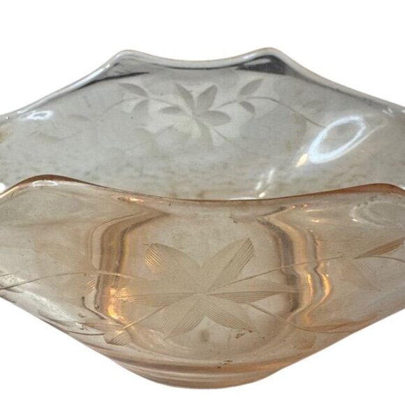 Vintage Pink Depression Glass Etched Floral Bowl With Dual Handles - Picture 7 of 7